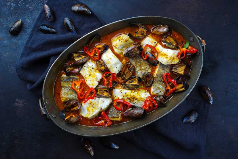 Bouillabaisse met kabeljauw en mosselen